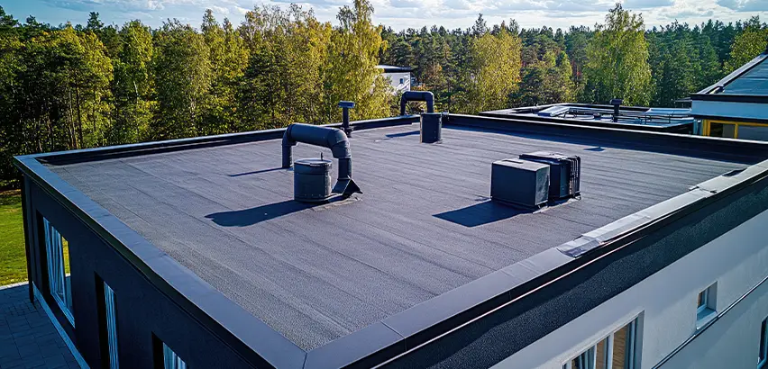 Professional Flat Roof Replacement Services in Bellevue, WA