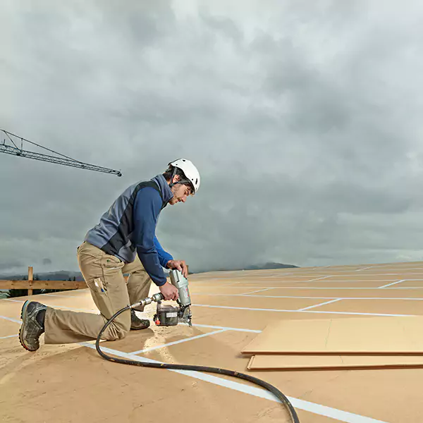 Why Bellevue Business Owners Choose Bellevue Roofing Co for Roof Replacement?