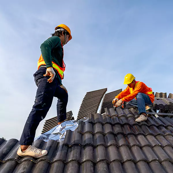 Why Bellevue, WA Property Owners Trust Bellevue Roofing Co for Emergency Roof Repair?