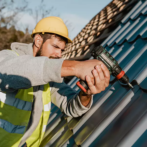 Why Bellevue Property Owners Choose Bellevue Roofing Co for Metal Roof Replacement?