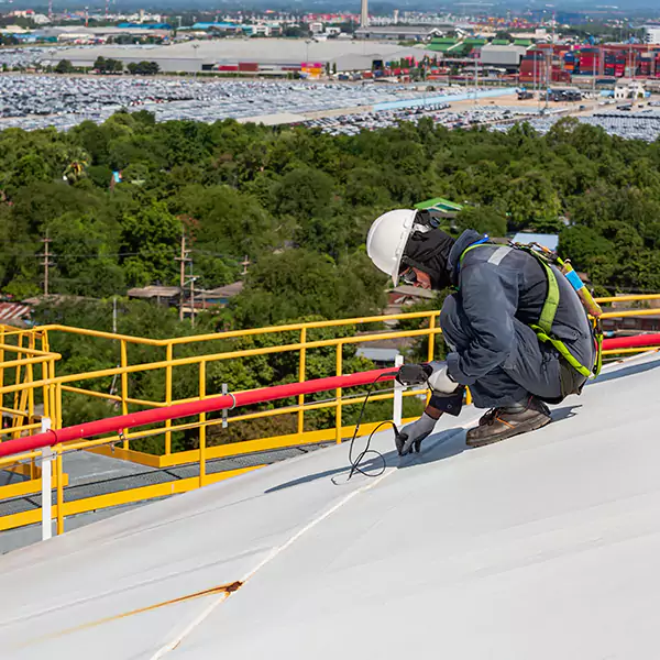 Why Bellevue Roofing Co Is Bellevue's Trusted TPO Roofing Team?